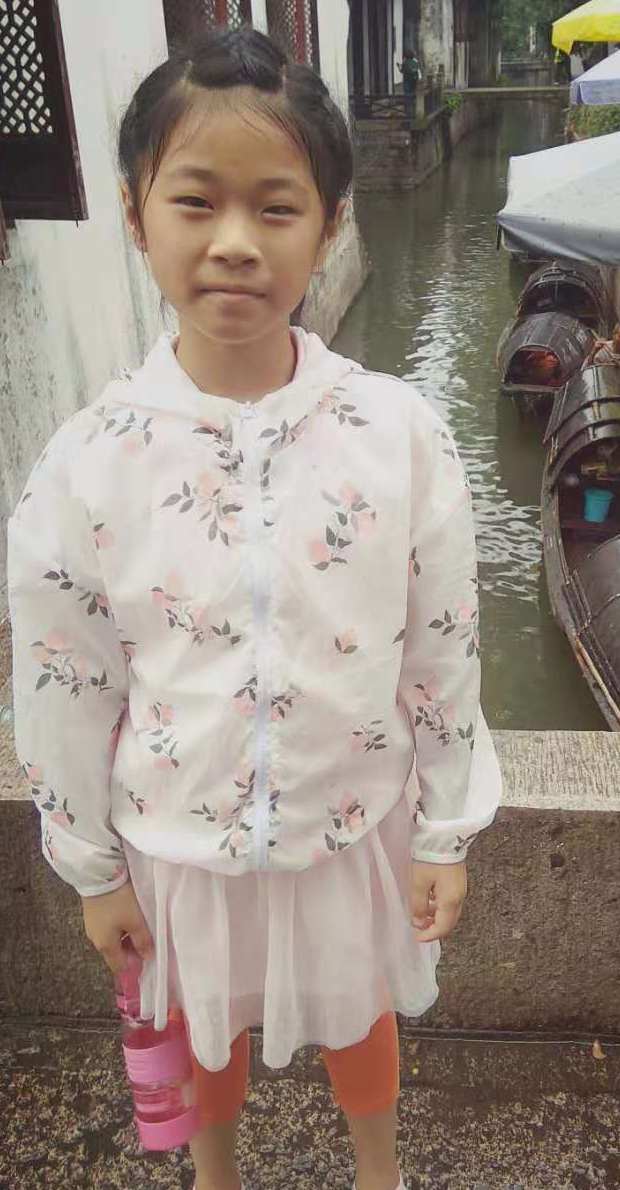 邢函嘉管勇余宸熙卫生部:夏嘉琦(部长)刘婧玲张梓桐王鹏豪文娱部